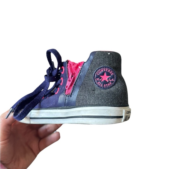 Converse Other - toddler girls pink converse